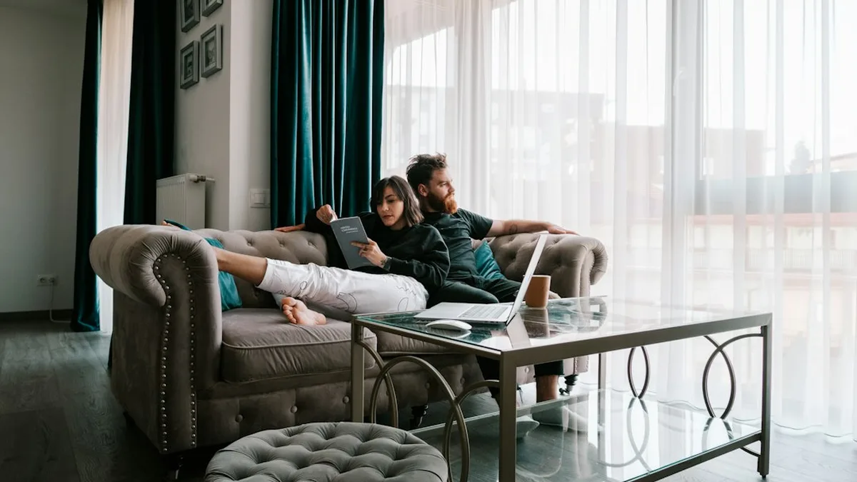 Activité à faire en couple à la maison : sortir de la soirée écran